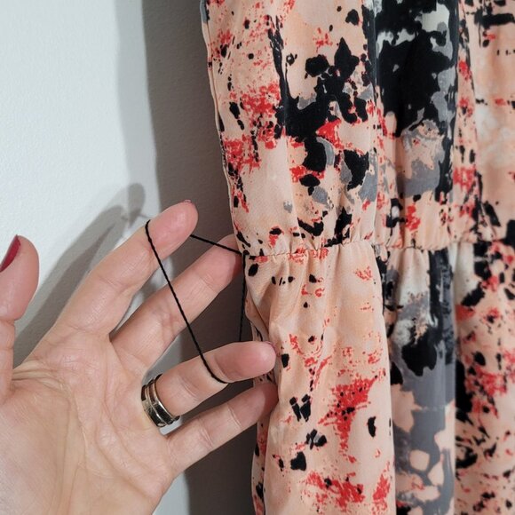 💕Chic by Jacob | Coral & Grays Floral Sleeveless Sheath Dress Notch Neck Lined - Picture 5 of 11